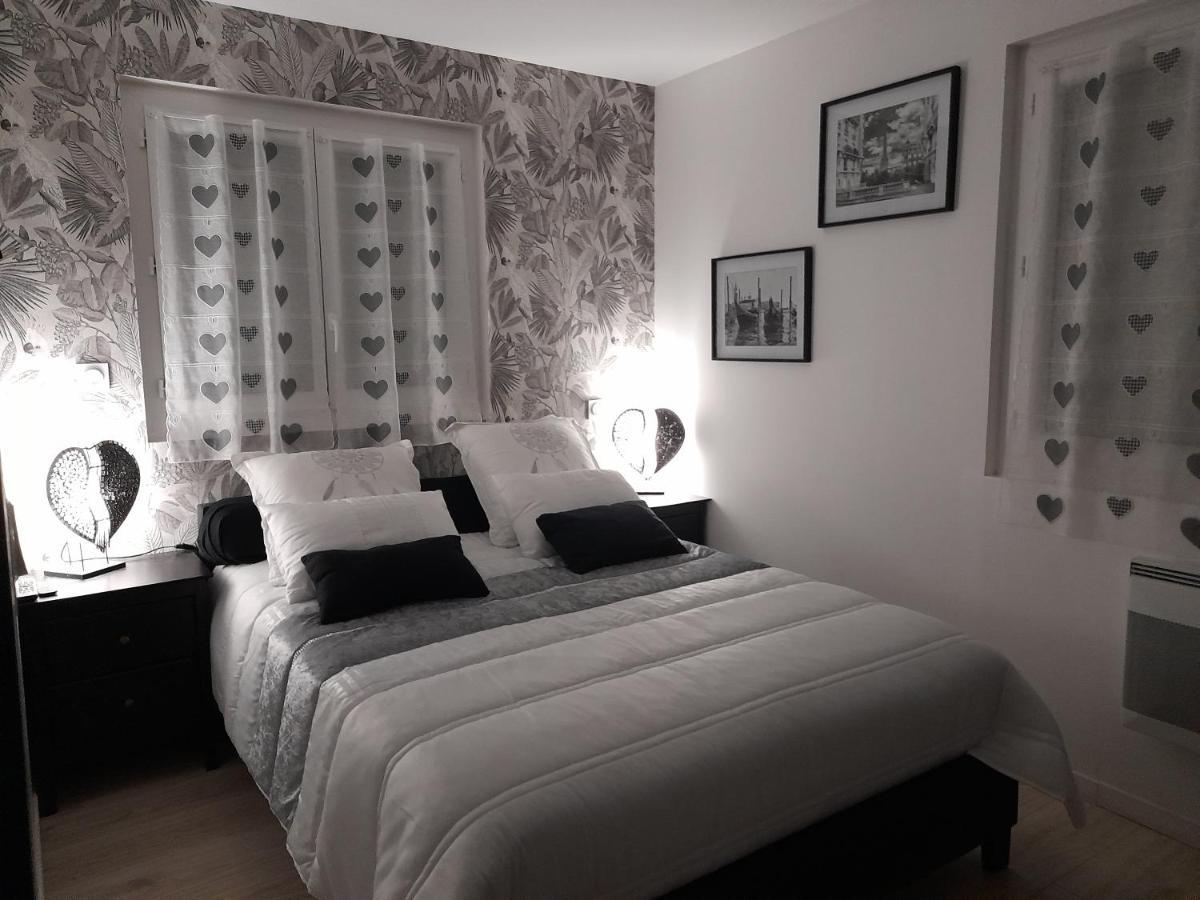 Les Pieds Dans L'Eau Apartment แซนต์-มารี-ลา-แมร์ ภายนอก รูปภาพ